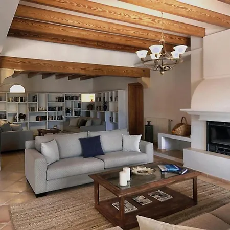 Pedale 8 Bedrooms With Pool فيلة *
