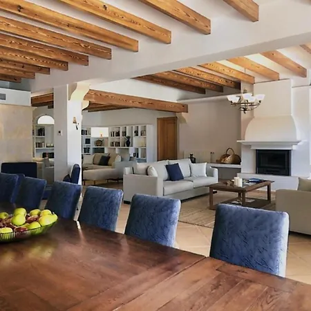 فيلة Pedale 8 Bedrooms With Pool *